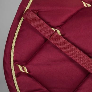 Back On Track Zadeldekje Night Collection Dressuur Donkerrood 3 Back On Track Zadeldekje Night Collection Dressuur Donkerrood - Afbeelding 3