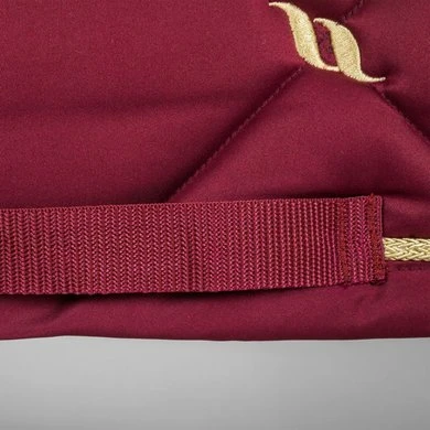 Back On Track Zadeldekje Night Collection Dressuur Donkerrood 4 Back On Track Zadeldekje Night Collection Dressuur Donkerrood - Afbeelding 4