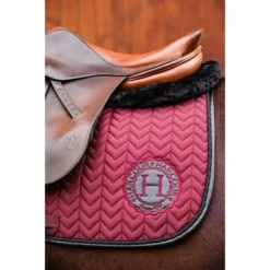 Harcour Zadeldekje Saopsa Springen Burgundy Full -Exporteren Paard Gear Winkel harcour saopsa tapis de selle rider burgundy 1.9cb1bd