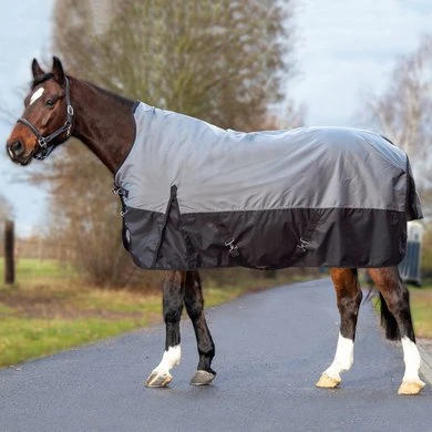 HKM High Neck Deken Scandinavia 600D 400g Grijs/Zwart 11 HKM High Neck Deken Scandinavia 600D 400g Grijs/Zwart - Afbeelding 11