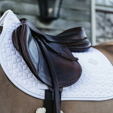 Kentucky Horsewear Kentucky Zadeldekje Classic Springen Wit Full 2 Kentucky Horsewear Kentucky Zadeldekje Classic Springen Wit Full - Afbeelding 2
