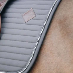 Kentucky Horsewear Kentucky Dressuur Zadeldekje Pearls Grey Full 6 Kentucky Horsewear Kentucky Dressuur Zadeldekje Pearls Grey Full -Exporteren Paard Gear Winkel kentucky dressuur zadeldekje pearls grey 1.21db67