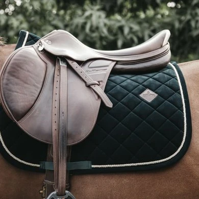 Kentucky Horsewear Kentucky Spring Zadeldekje Corduroy Pine Green Full 1 Kentucky Horsewear Kentucky Spring Zadeldekje Corduroy Pine Green Full