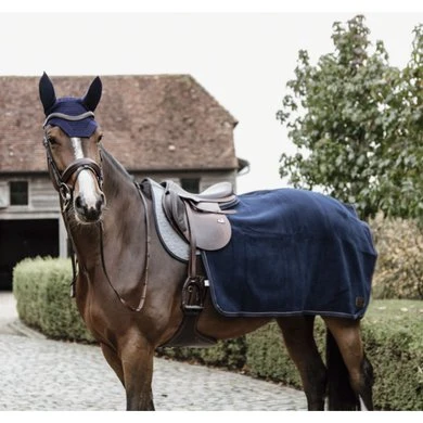 Kentucky Horsewear Kentucky Uitrijdeken Vierkant Heavy Fleece Navy 1 Kentucky Horsewear Kentucky Uitrijdeken Vierkant Heavy Fleece Navy