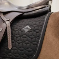 Kentucky Horsewear Kentucky Zadeldekje Glitter Rope Springen Zwart Full -Exporteren Paard Gear Winkel kentucky zadeldekje glitter rope sj zwart 1.5e3e05