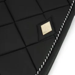 Mrs. Ros Zadeldekje Iconic Veelzijdigheid Phantom Black -Exporteren Paard Gear Winkel mrs 1102 zwartzadeldekje logo detail 1.50a80f