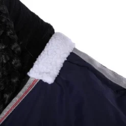 Weatherbeeta Medium Lite Stable Rug Comfitec 210D Channel Quilt Standard Neck 50g Navy/Silver/Red -Exporteren Paard Gear Winkel productagradi 44639129 2.c820e8