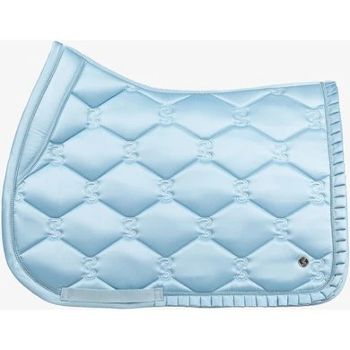 PS Of Sweden Zadeldekje Ruffle Springen Stone Blue Full 1 PS Of Sweden Zadeldekje Ruffle Springen Stone Blue Full